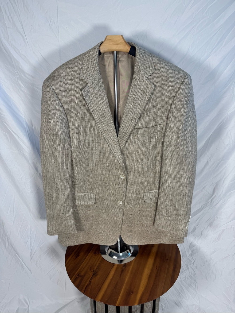 Stafford Men's Light Taupe Herringbone Sport Coat